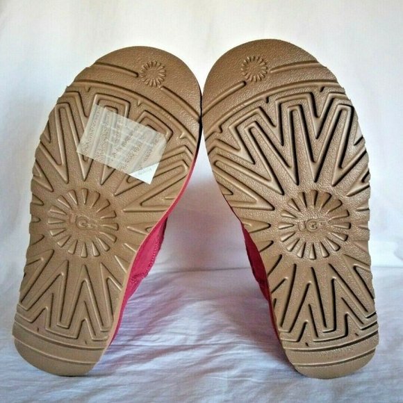 FINAL SALE UGG Classic Short II Garnet New in Box - Picture 3 of 8